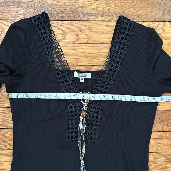 Gimmicks by BKE Black Top - Picture 10 of 11